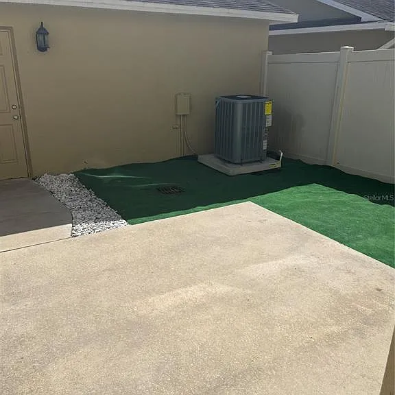 7609 Sutherton Ln — Photo 13