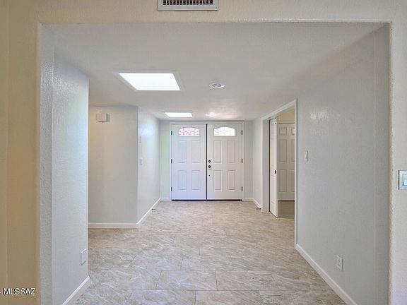 4th image of 5040 S Equestrian Ave