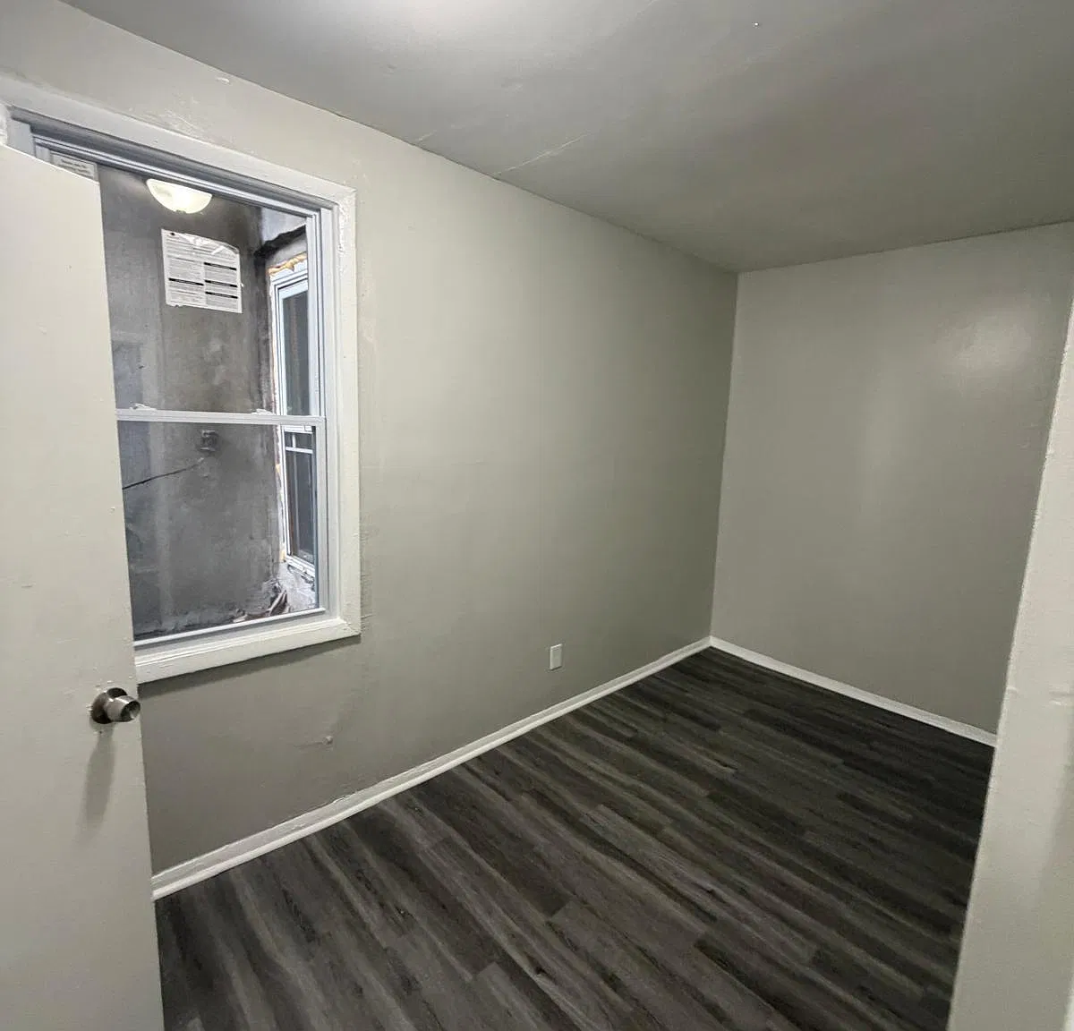 520 Broadway — Photo 3