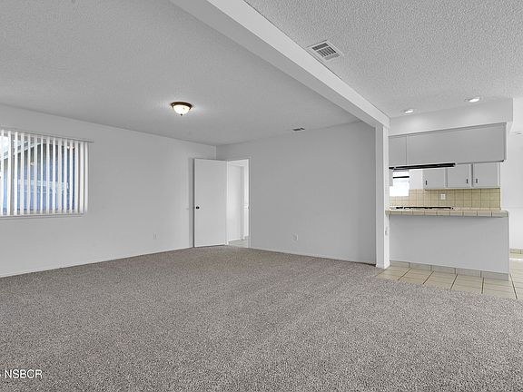 5th image of 208 E Birch Ave