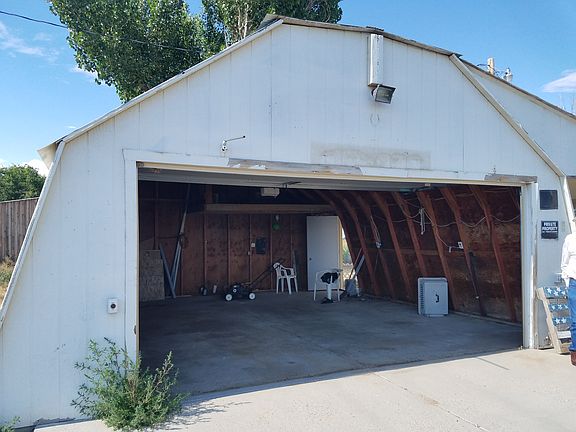 2 car garage