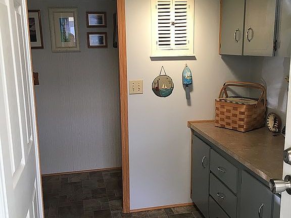 3rd image of 145 Clubview Dr #131