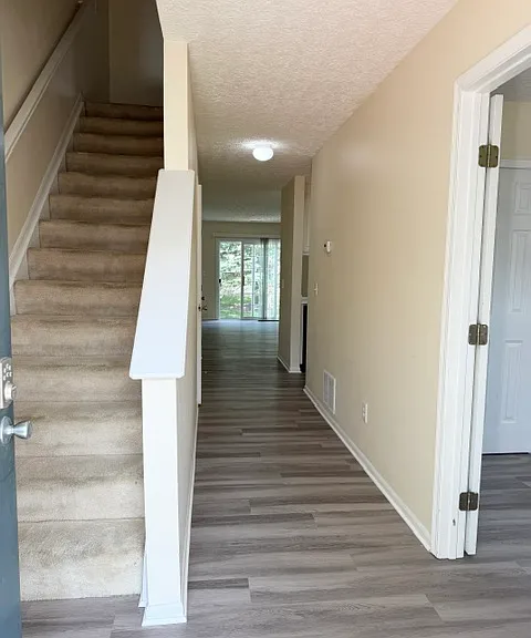 6722 Lagrange Dr — Photo 4