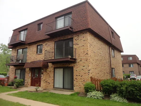 9703 Bianco Ter APT B, Des Plaines, IL 60016