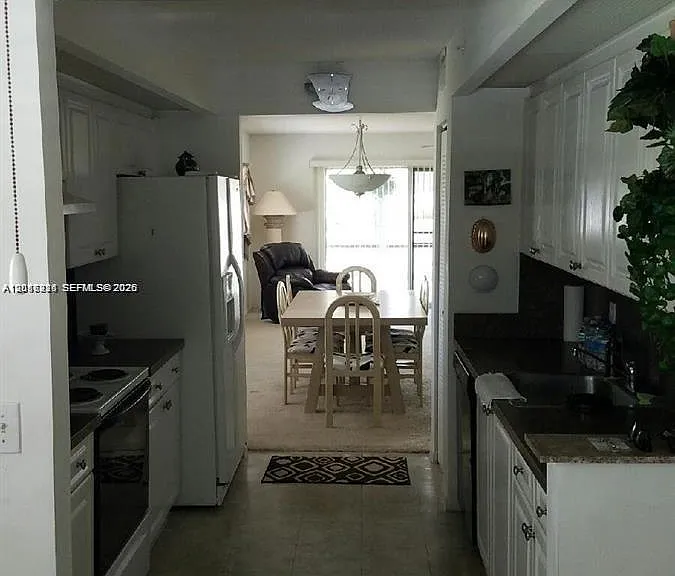 550 SW 137th Ave #101L — Photo 12