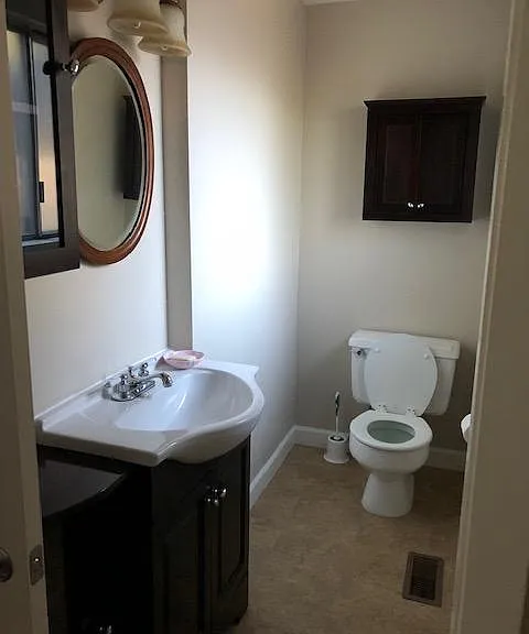 Master bathroom.