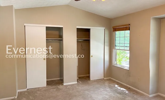 1268 Michigan Ave — Photo 23