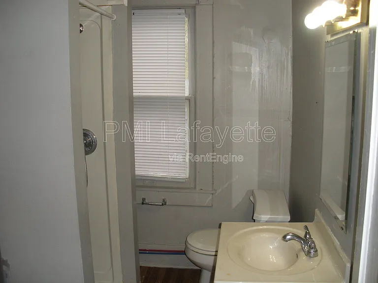 600 N 5th St #B — Photo 5