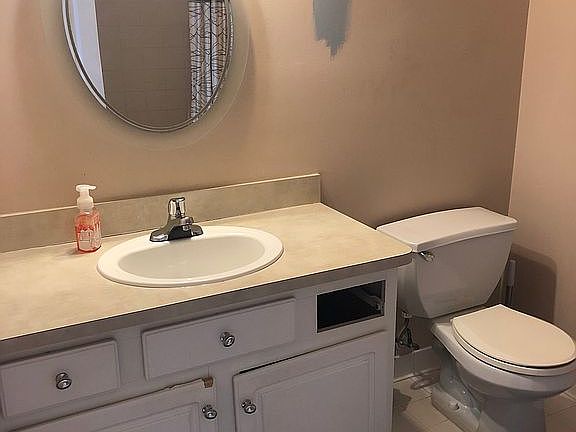 4th image of 1850 Flagstone Cir #1