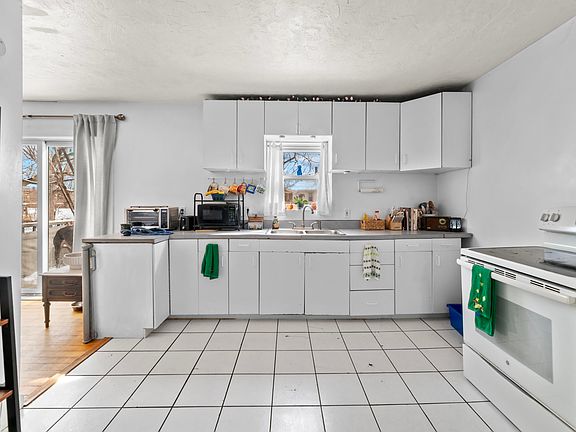 2nd image of 1 Union Place