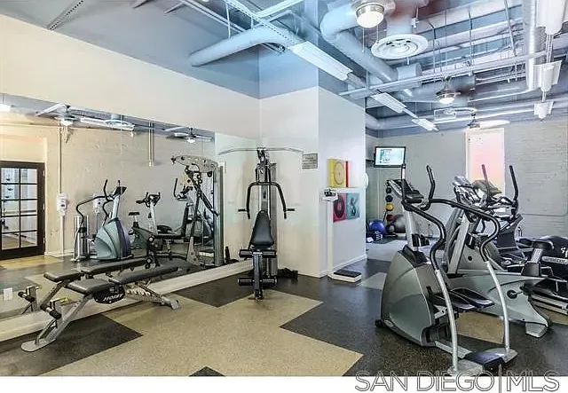 1431 Pacific Hwy #107 — Photo 13