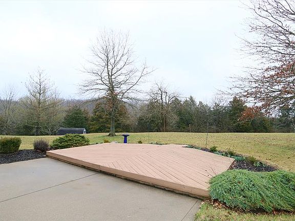 4th image of 9343 Royal Oak Dr