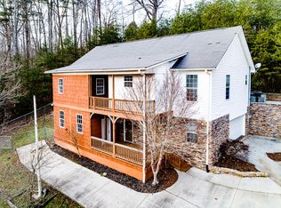 114 Deertrail Ln, Lake City, TN 37769