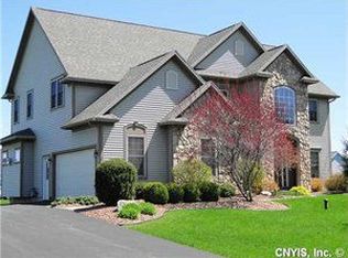 5903 Invincible Dr, Jamesville, NY 13078