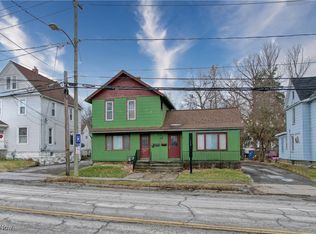 116 E 4th St, Elyria, OH