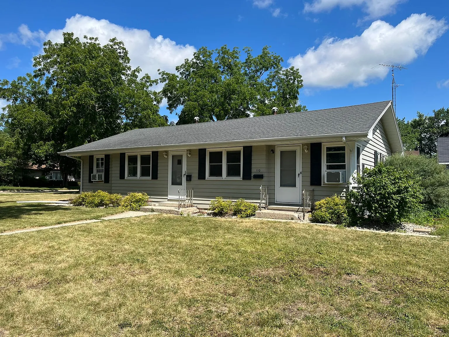 Beebe - 501 N Church St — Photo 1