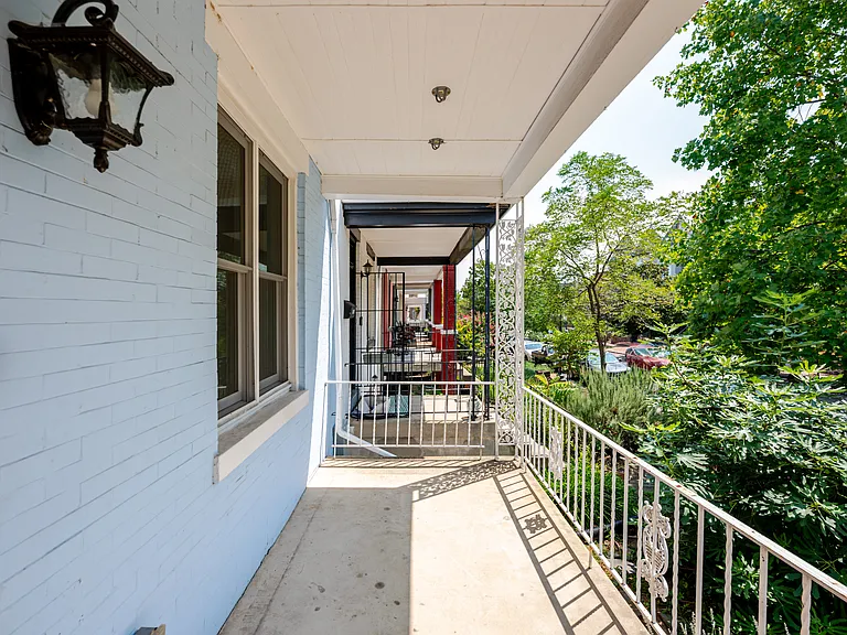 1234 E St NE — Photo 76