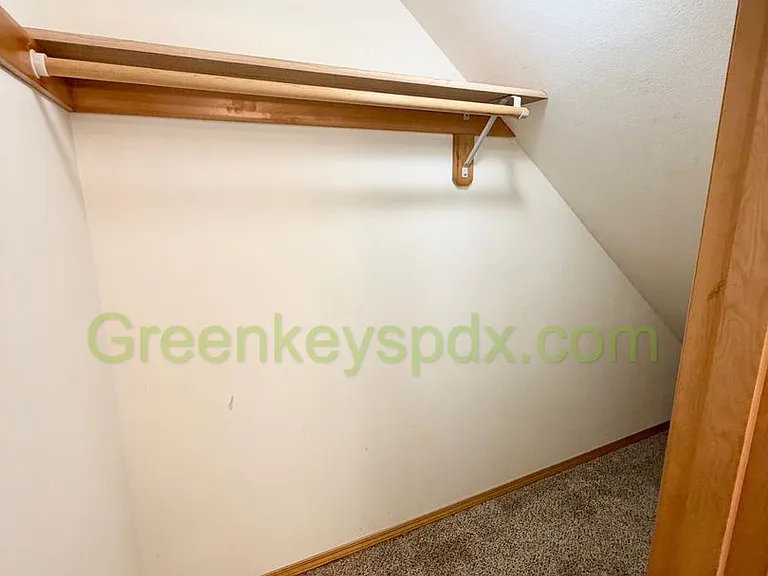 1022-1034 NE Lija Loop — Photo 12