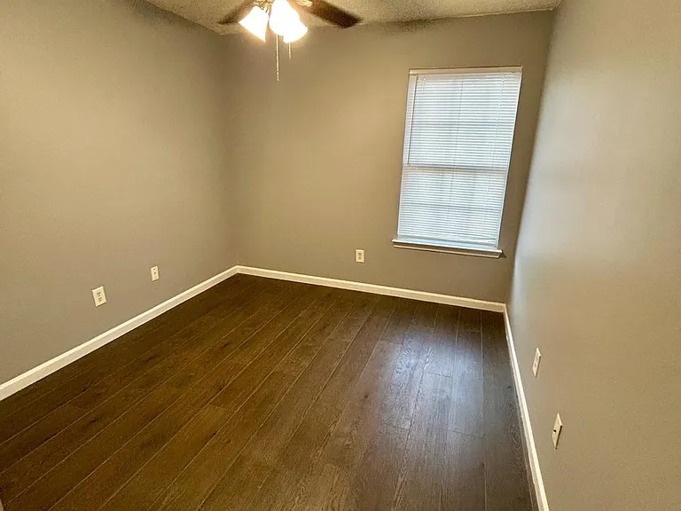 4201 High Park Ln — Photo 12