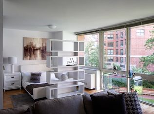 400 Chambers St APT 11M, New York, NY 10282