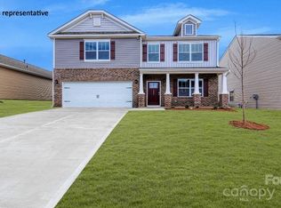 8069 Plymouth Dr, Sherrills Ford, NC 28673
