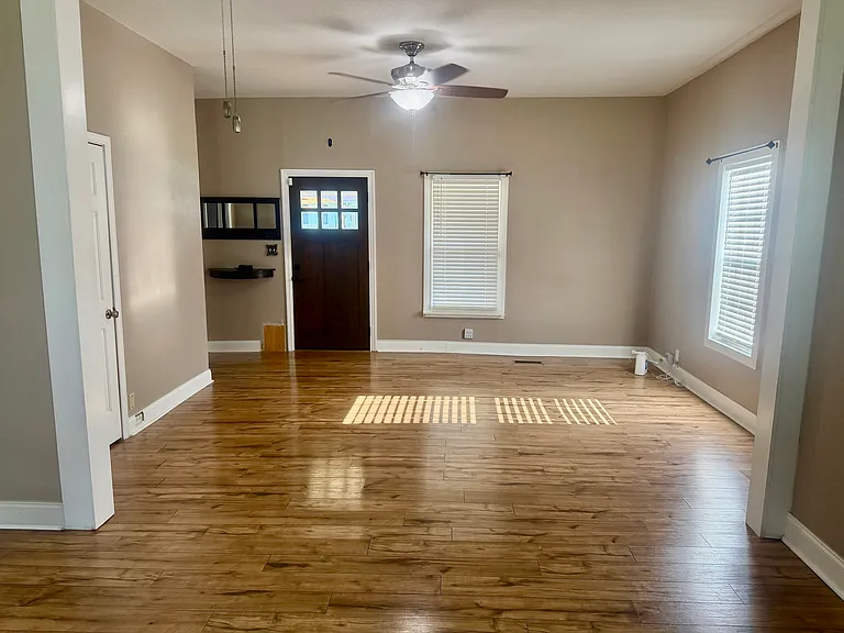 704 McCaslin Ave — Photo 4