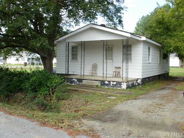 2nd image of 108 John St