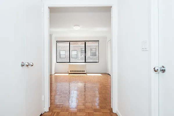 Rented by The Dermot Realty Management Company | media 4