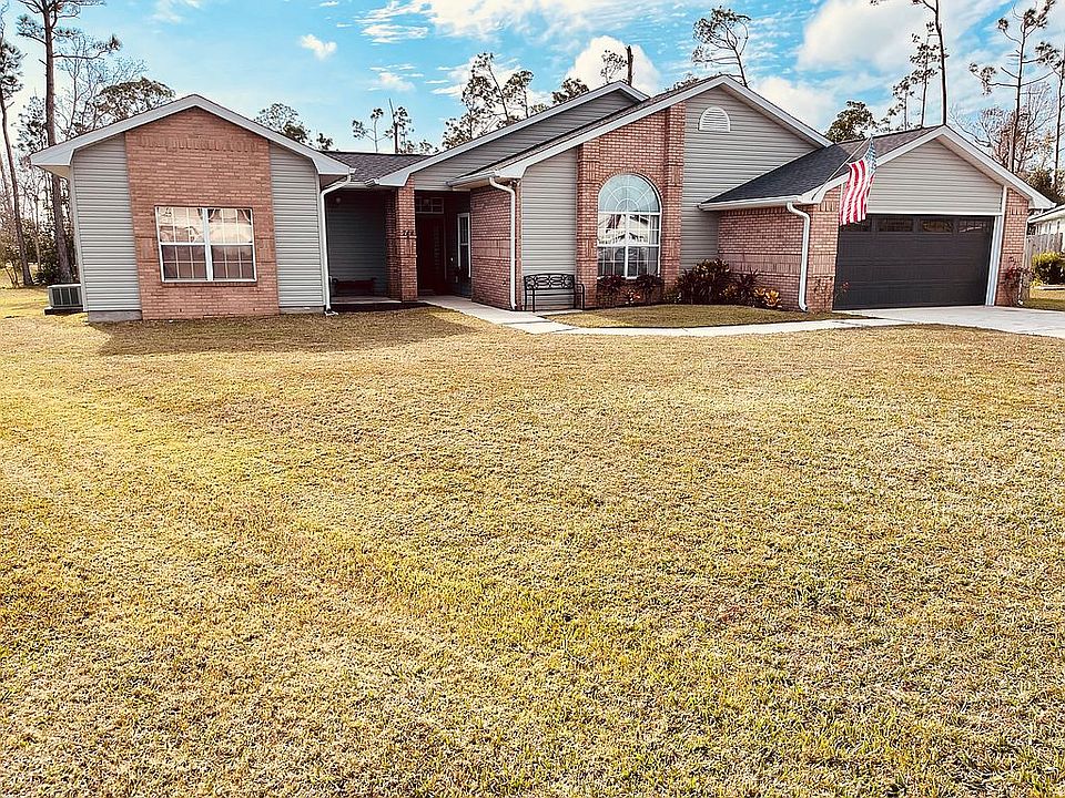 744 Cottonwood Front View