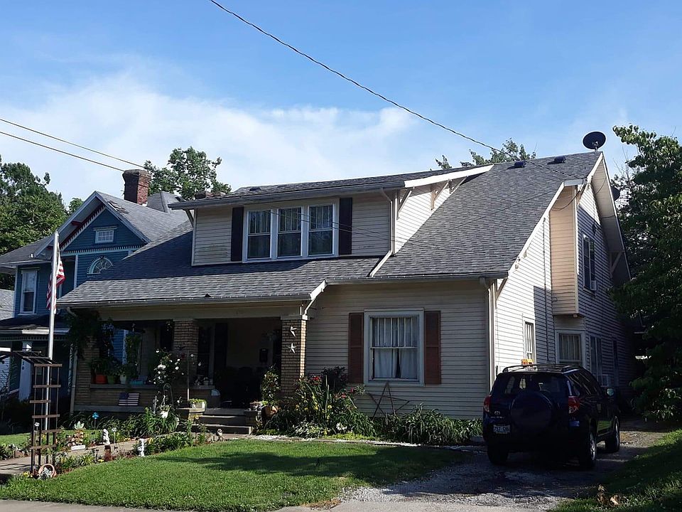 1st image of 912 1/2 Henry Clay St