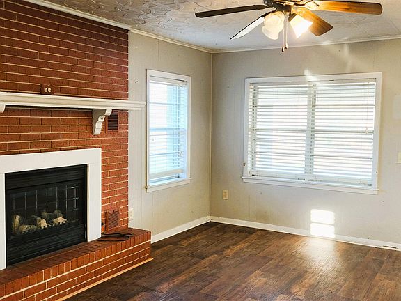 5th image of 951 Greenfield Rd