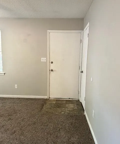 2116 Greenoaks Rd #1B — Photo 6
