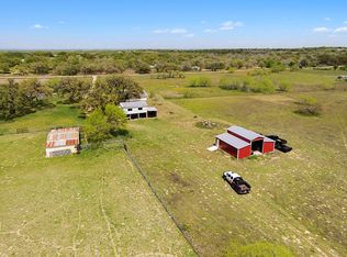 1515 Stevens Rd, Somerset, TX 78069