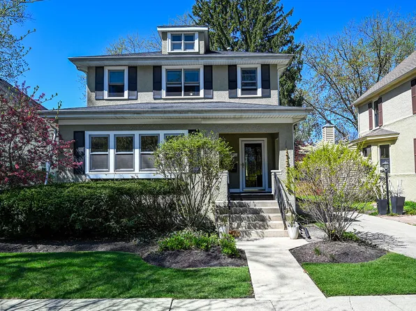 426 N Waiola Ave, La Grange Park, IL 60526