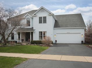 1312 Hamlet Rd, Naperville, IL 60564