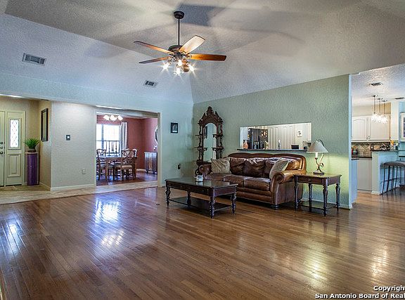 4th image of 21840 Tommy Trail Dr