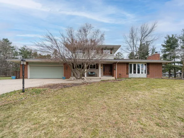 706 Allison Dr, Marshall, MI 49068