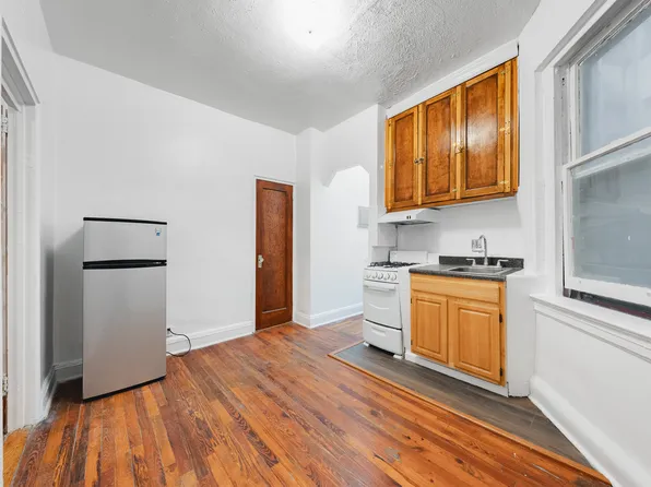 141 Essex Street image 1 of 4