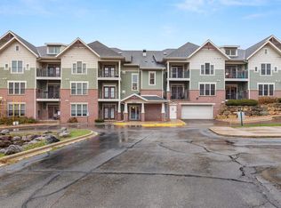 8253 Mayo Dr UNIT 310, Madison, WI 53719