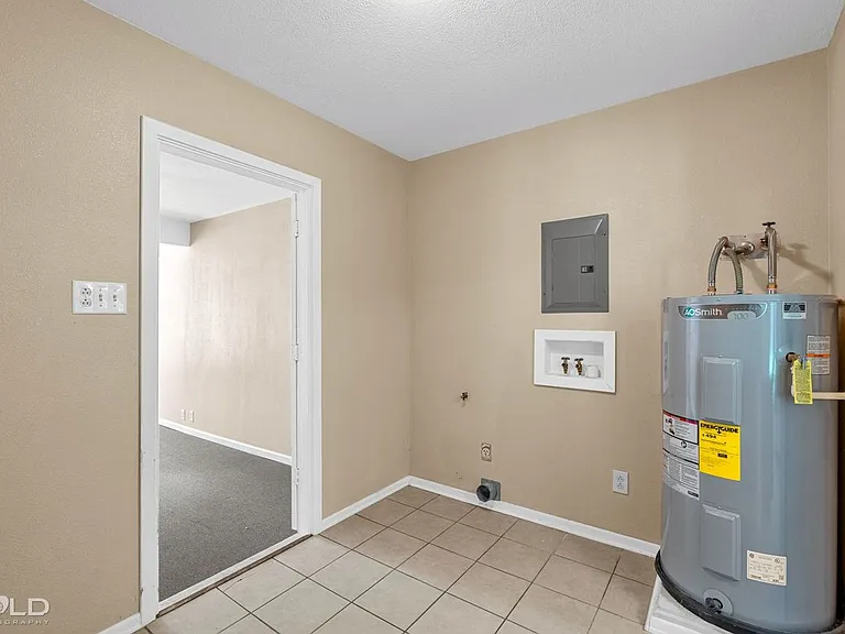 1520 Lampkin St — Photo 22