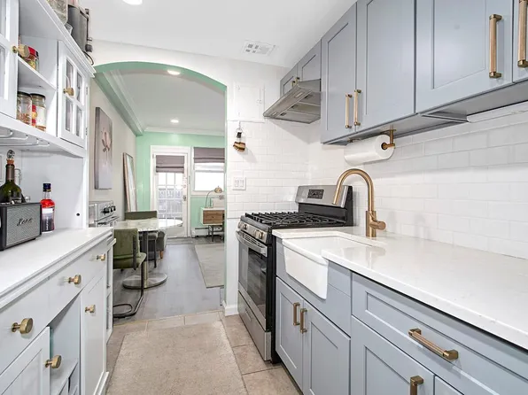 2241 Palmer Avenue #1R, New Rochelle, NY 10801