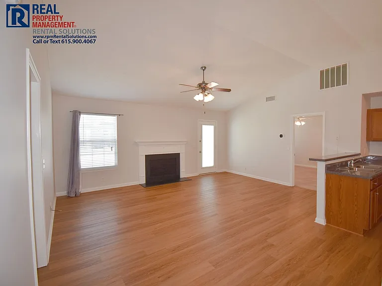 3112 Sherborne Ct — Photo 4