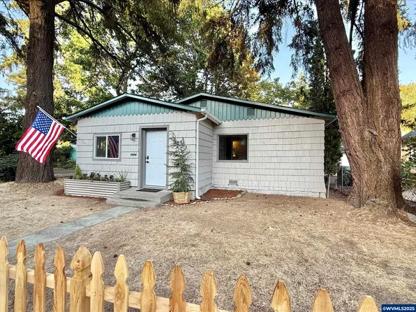 274 Senate St NW, Salem, OR 97304