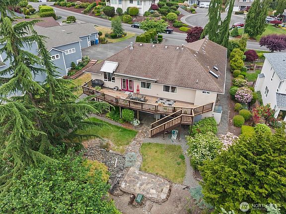 5th image of 9100 189 Avenue Ct E