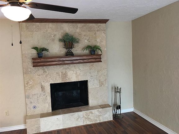 3rd image of 6111 NW Cheyenne Ave