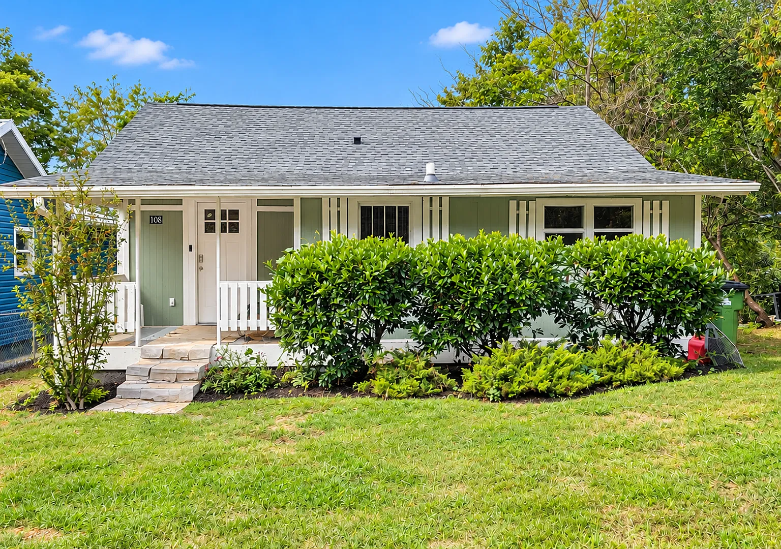 Recently Renovated Cottage in Asheville- Close to the VA Hospital — Photo 2