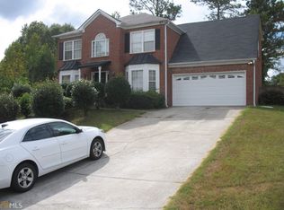 1135 Woodmere Dr, Lithonia, GA 30058