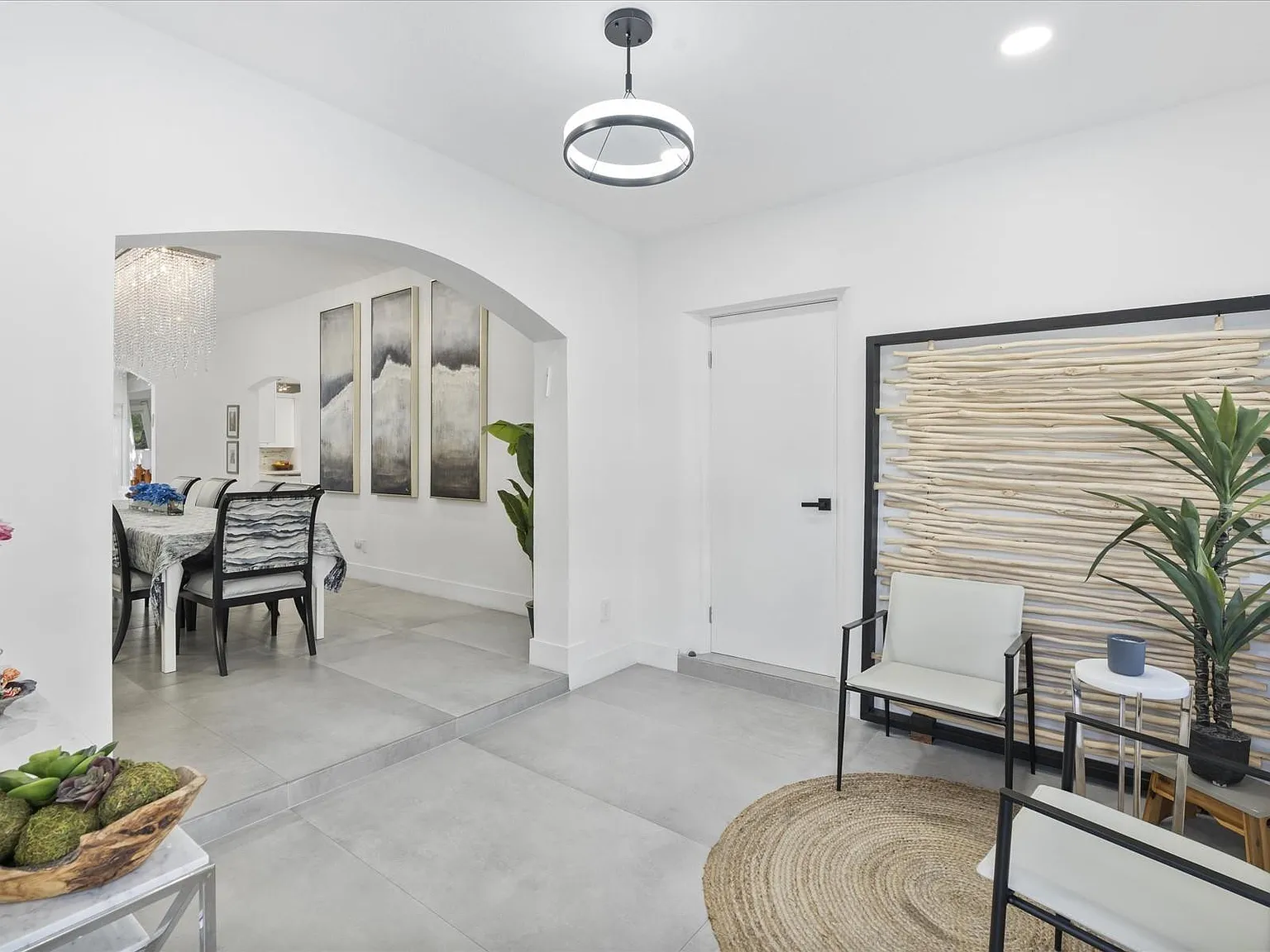 4 bed, 3.0 bath, 1851 sqft, $7,400 — Photo 4