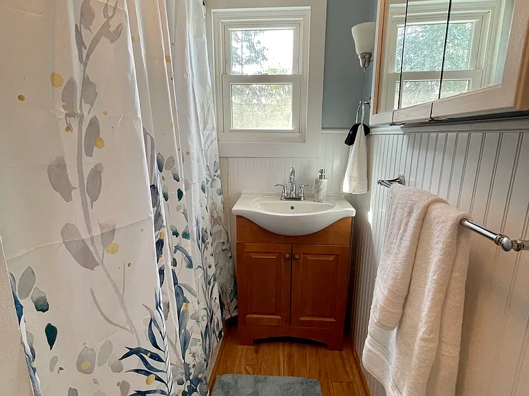 32 South Ave — Photo 17