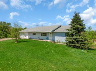 10215 Twin Lakes Rd NW, Elk River, MN 55330
